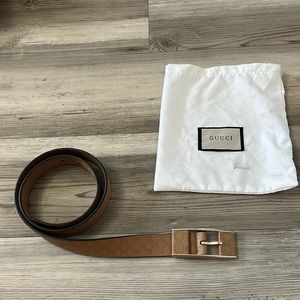 This is a NWOT unworn Gucci belt that comes with a dust bag.